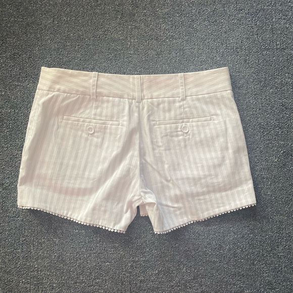 Club Monaco Shorts- Sizes 2-4 - Picture 3 of 7
